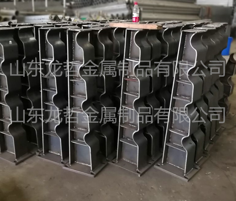 護(hù)欄立柱 護(hù)欄立柱